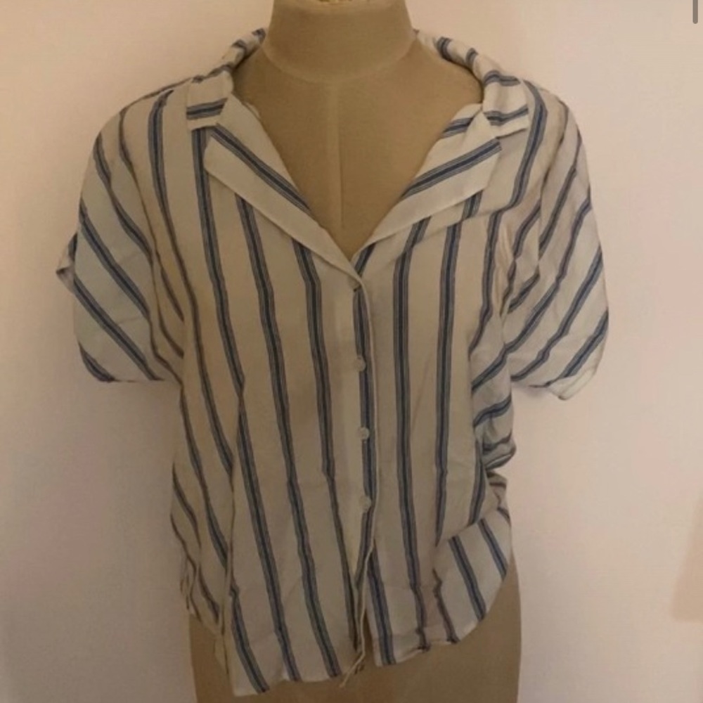 Flowing H&M striped flory button down